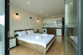 Comfy and Modern Studio Apartment In The Center of Batumi